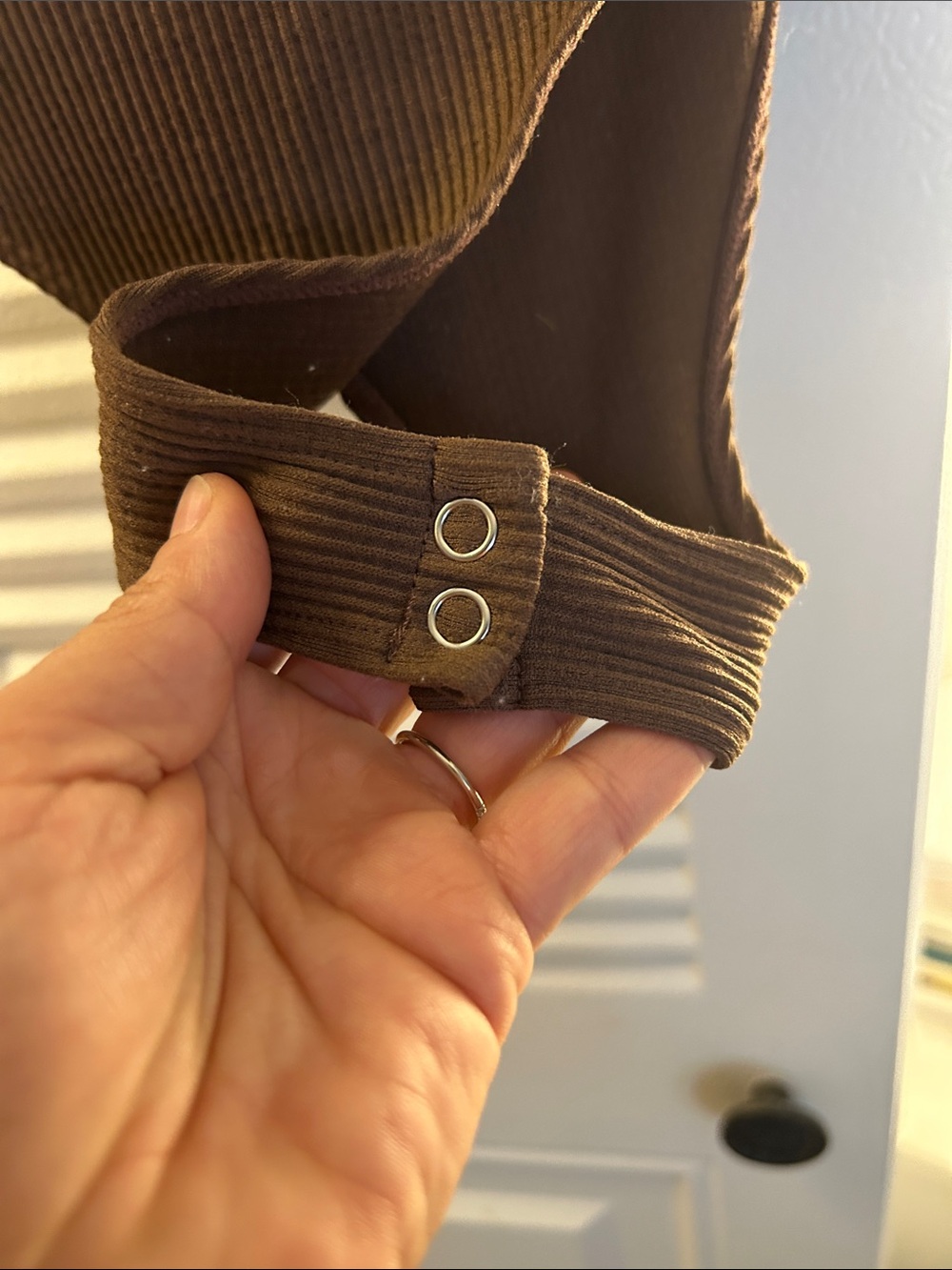 Ribbed bodysuit - Picture 4 of 5